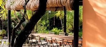 Holiday Villa 'La Jacaranda' with Pool, Terrace & Wi-Fi