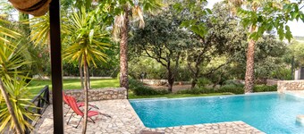 Holiday Villa 'La Jacaranda' with Pool, Terrace & Wi-Fi