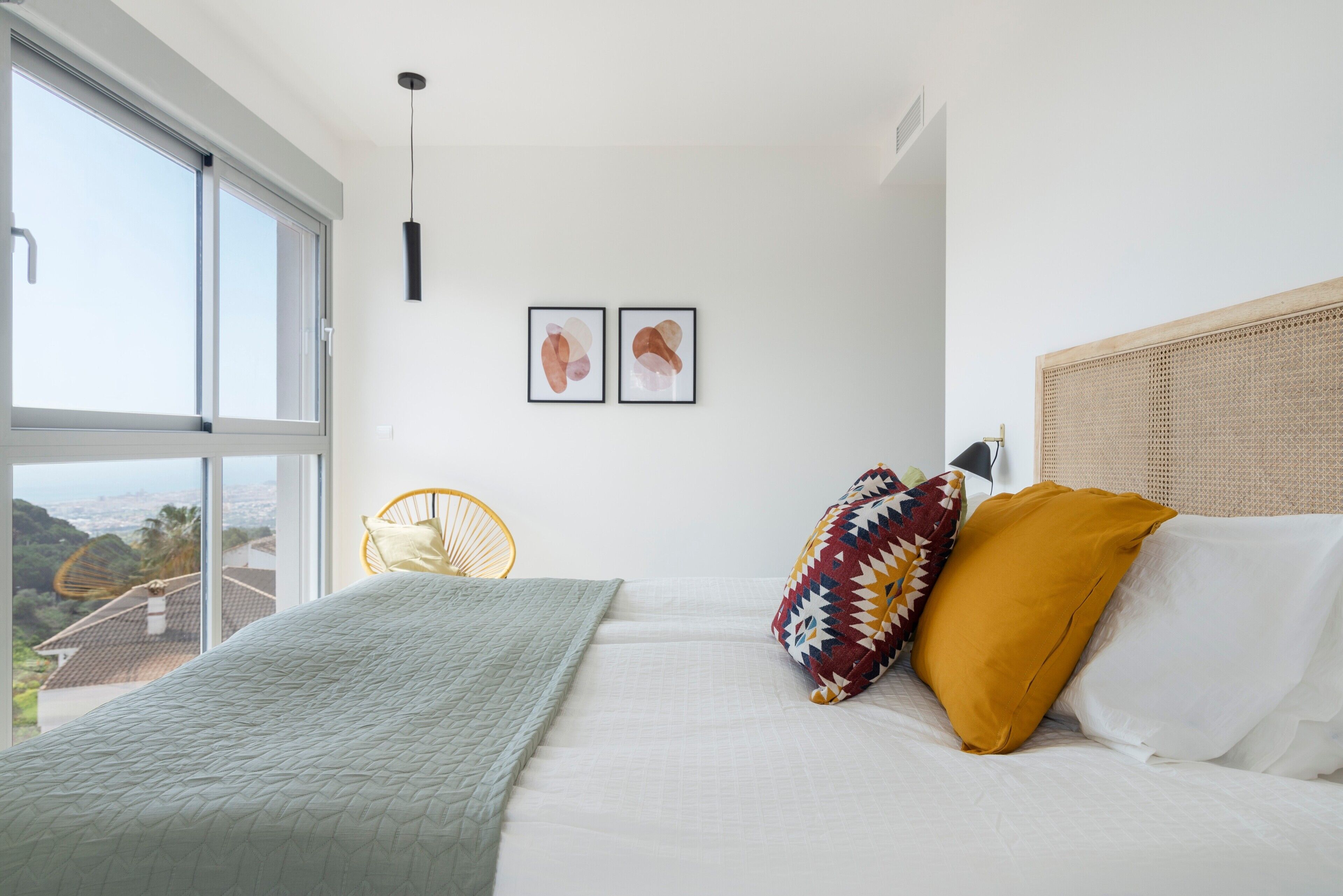 2 slaapkamers, een strijkplank/strijkijzer, gratis wifi, beddengoed