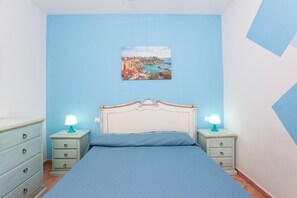 2 habitaciones, tabla de planchar con plancha y wifi gratis 