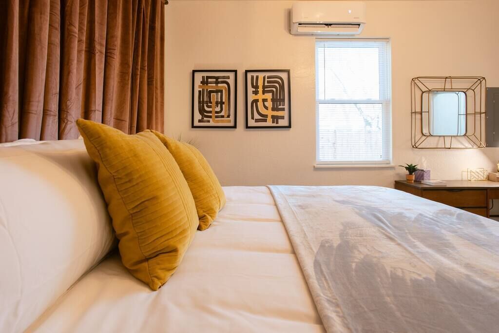 1 bedroom, desk, iron/ironing board, travel cot