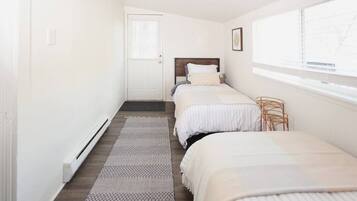 2 makuuhuonetta, silitysrauta/-lauta, vauvan matkasänky, ilmainen Wi-Fi