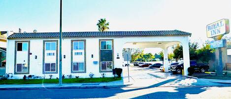 Fachada de la propiedad