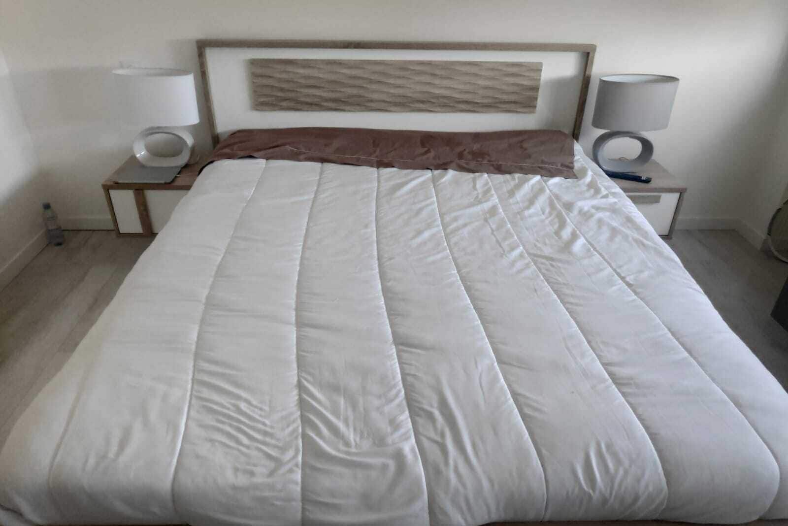 2 chambres, fer et planche à repasser, Wi-Fi gratuit, draps fournis