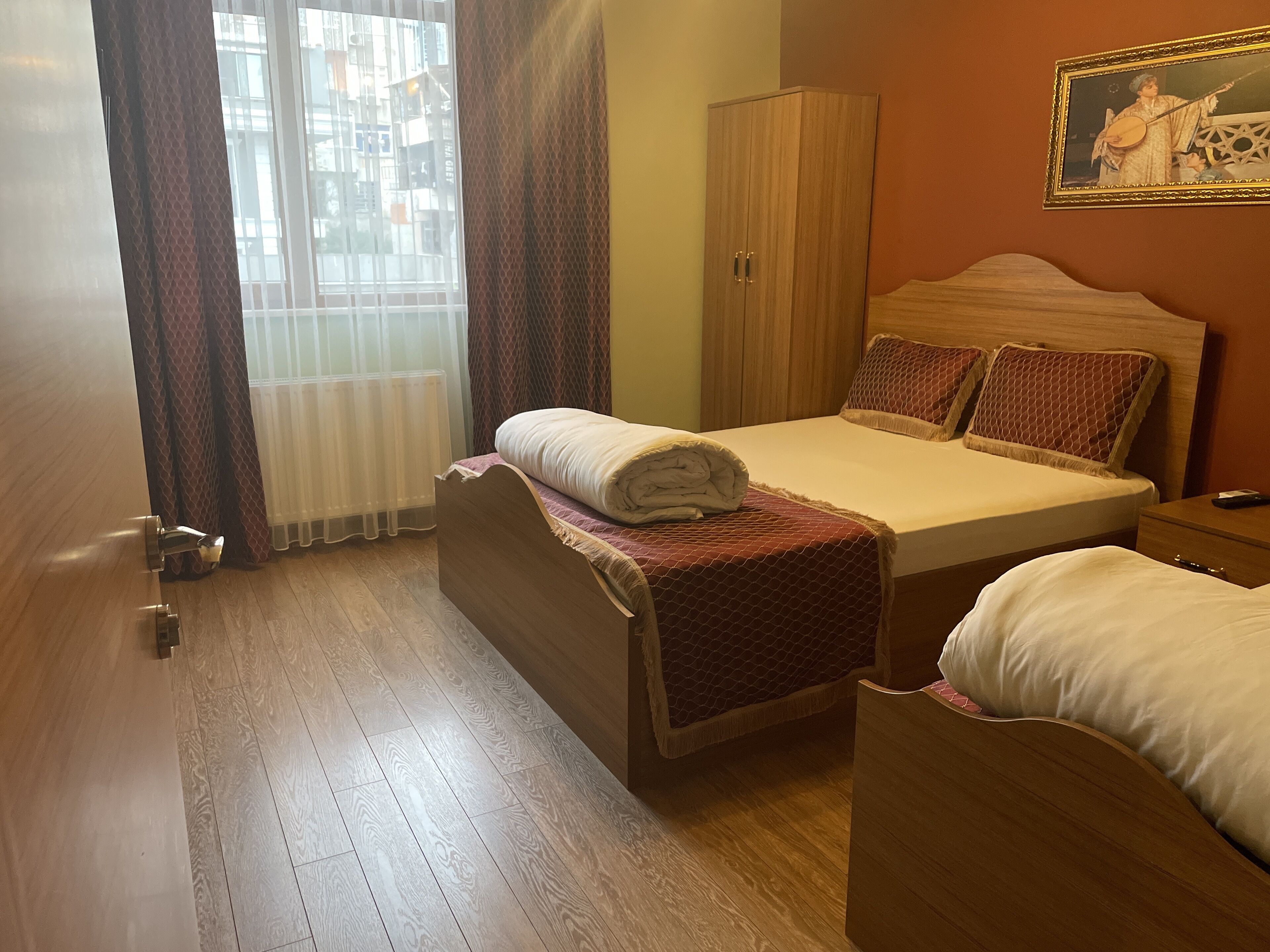 Deluxe Apartment, 2 Bedrooms, Non Smoking, Kitchenette | Premium bedding, desk, soundproofing, free cots/infant beds