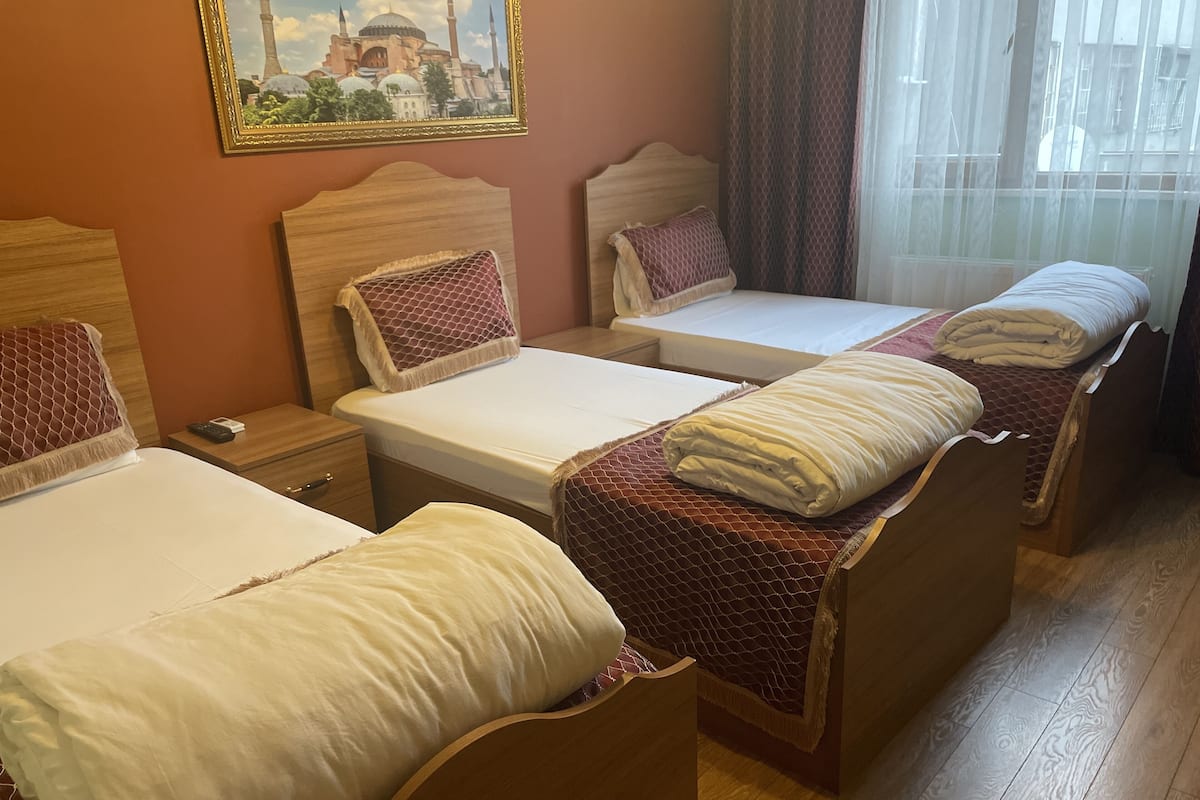 Deluxe-Apartment, 2 Schlafzimmer, Nichtraucher, Kochnische | 2 Schlafzimmer, hochwertige Bettwaren, Schreibtisch