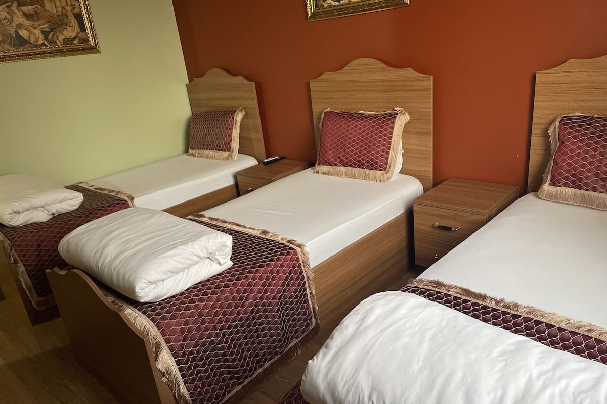 Familienapartment, 2 Schlafzimmer, Nichtraucher, Küche | 2 Schlafzimmer, hochwertige Bettwaren, Schreibtisch