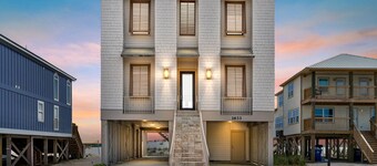 Vakker Gulf Front Beach House - 7 soverom, 6 bad