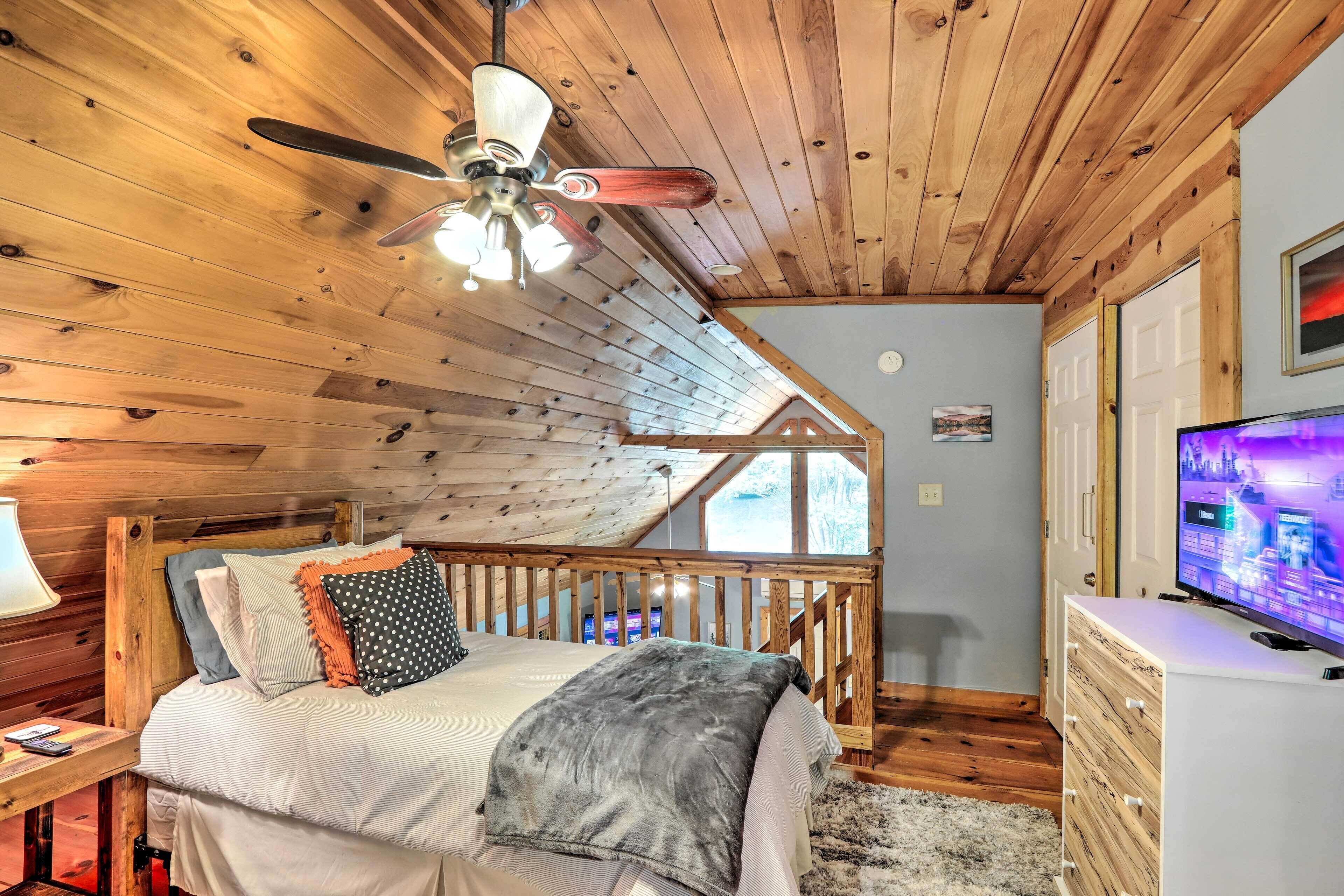 1 bedroom, desk, iron/ironing board, WiFi