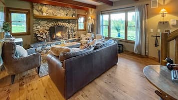 Smart TV, fireplace, video games, DVD player
