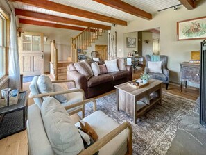 Smart TV, fireplace, video games, DVD player