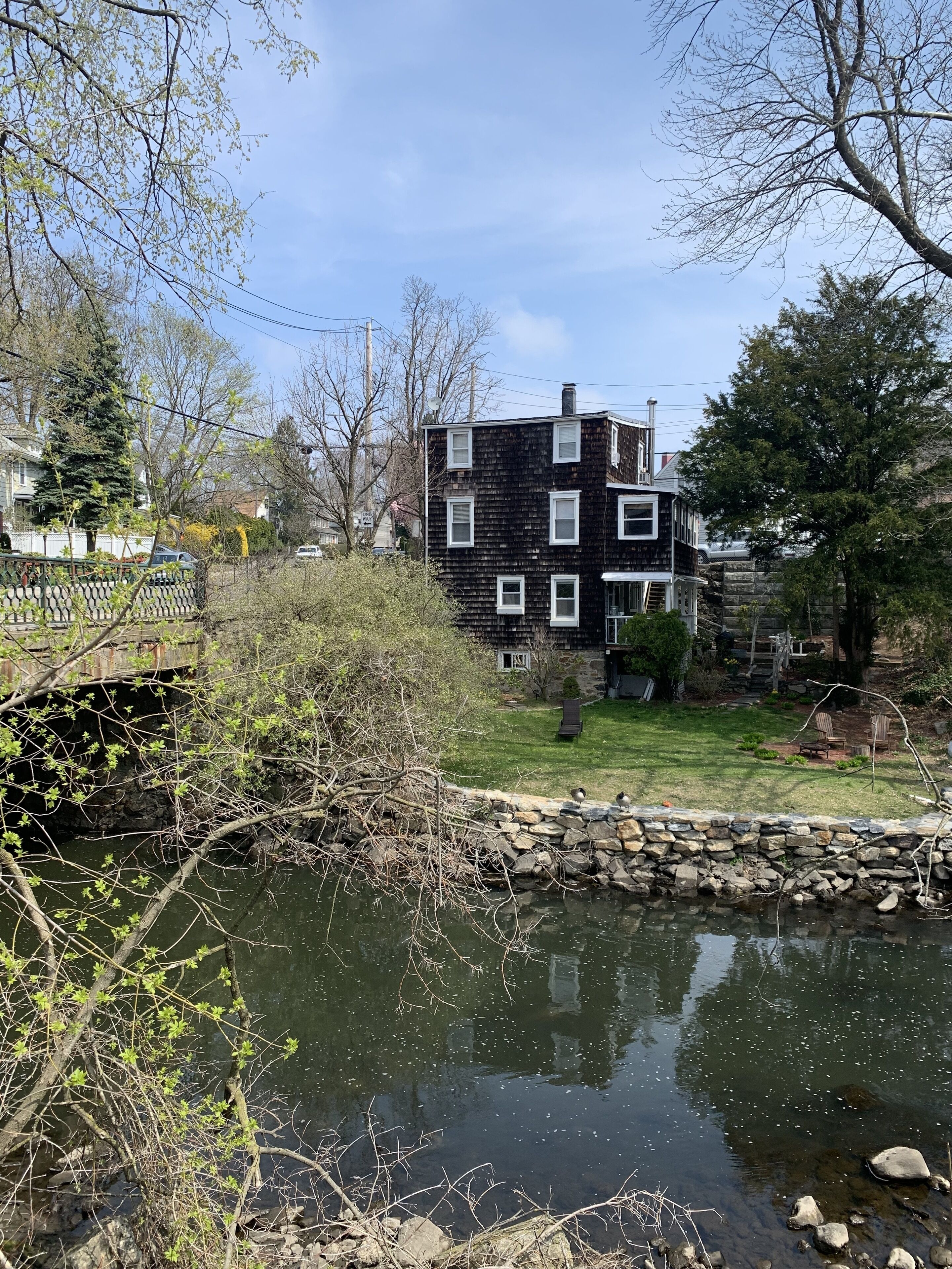 Riverfront Historic Home In Charming Upscale Mamaroneck ( 35 Min From Manhattan)