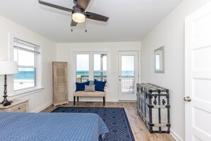 3 bedrooms, iron/ironing board, free WiFi - Beach Barn Lower - Lovely 3BR Lower Unit on the Oceanfront (Surf City)