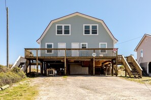 Exterior - Beach Barn Upper - Charming 2BR Upper Unit on the Oceanfront (Surf City)