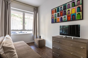 1 chambre, fer et planche à repasser, Wi-Fi gratuit, draps fournis