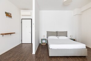 1 bedroom, iron/ironing board, free WiFi, bed sheets - Largo Molina Studio II by Wonderful Italy (Bologna)