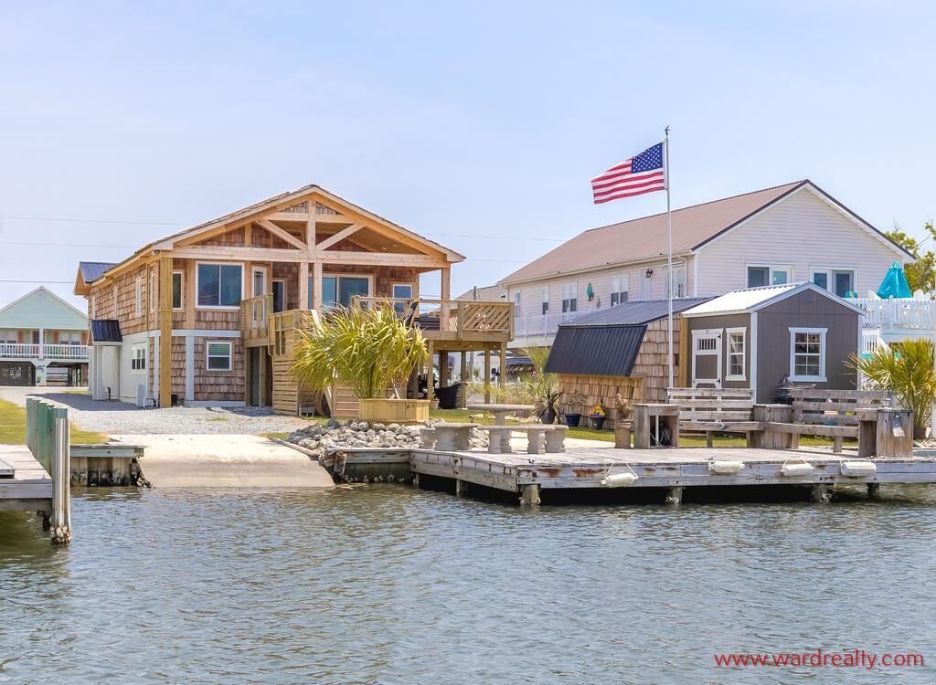 Canal Chalet - Amazing Custom 5BR Home on Canal with Dock & More!