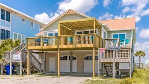 Unclassified image, 2 of 32, button - Coastin' Along - Cute 3 BR (Half Duplex) with Great Views! Dog Friendly! (Surf City)