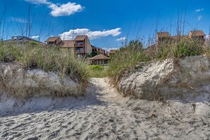 Beach nearby - Spacious 2 Bedroom near the Beach (Myrtle Beach)