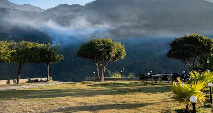 Gateway Himalaya Resort