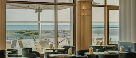 Bar (in der Unterkunft)