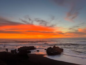 Beach - Gorgeous 3 Bedroom Monthly Rental in Marine Terrace! Pet-Friendly Too! (Cambria)