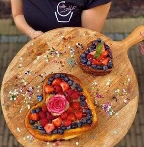 Dining - Milk and Cookies (Venlo)