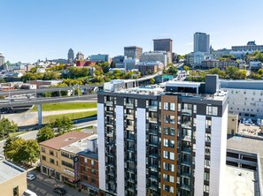 Exterior - The Caïman Complex, 608 + parking (Québec City)