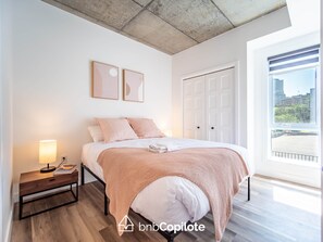 3 bedrooms, WiFi, bed sheets, wheelchair access