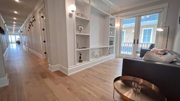 Condo, 6 habitaciones | Sala de estar