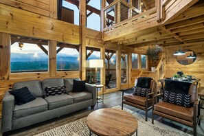 Smart TV, fireplace, video games - Stunning Mtn Views | Pool Table | EV Charger (Sevierville)