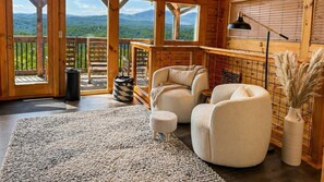 Interior - Epic Views, Game Room, Hot Tub, EV Charger (Sevierville)