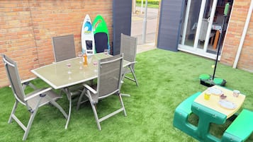 Cottage | Outdoor dining