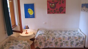 4 camere, culla da viaggio, Wi-Fi gratuito, lenzuola