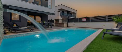 Villa | 8 dormitorios