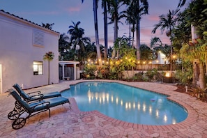 Pool - 7 BR Villa with Heated Pool & Gameroom (Hollywood)