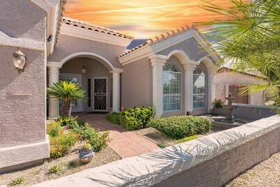 Private Tuscany Oasis With Pool - Perfect For Families, Couples Or Business Travelers 4 Bedroom Home by RedAwning