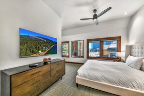 Condo, 2 Bedrooms | 2 bedrooms, iron/ironing board, cots/infant beds, free WiFi - Luxury 2Br Residence steps from Heavenly Village & Gondola by RedAwning (South Lake Tahoe)