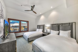 Kondominium, 2 kamar tidur | 2 kamar tidur dan setrika/meja setrika