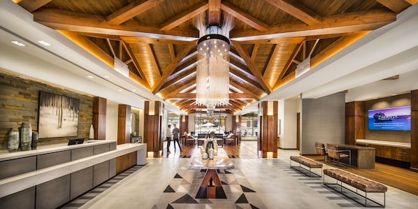 Condo, 2 phòng ngủ | Khu sảnh