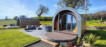 Irfon Timber Frame Pod with Private Hot Tub