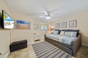 2 bedrooms, iron/ironing board, free WiFi, bed sheets