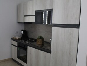 Fridge, oven, stovetop, coffee/tea maker - Casa Vacanze Holiday House Rosy - Nel Cuore del Salento Ideale per le Famiglie (Cavallino)