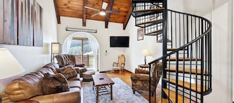 3-Bed Family Townhouse with Scenic Views & Patio