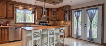 A warm cottage for you and your family in Saint-Côme, Lanaudière, Quebec.