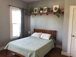 2 chambres, bureau, Wi-Fi, literie fournie