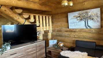 TV connectée, cheminée