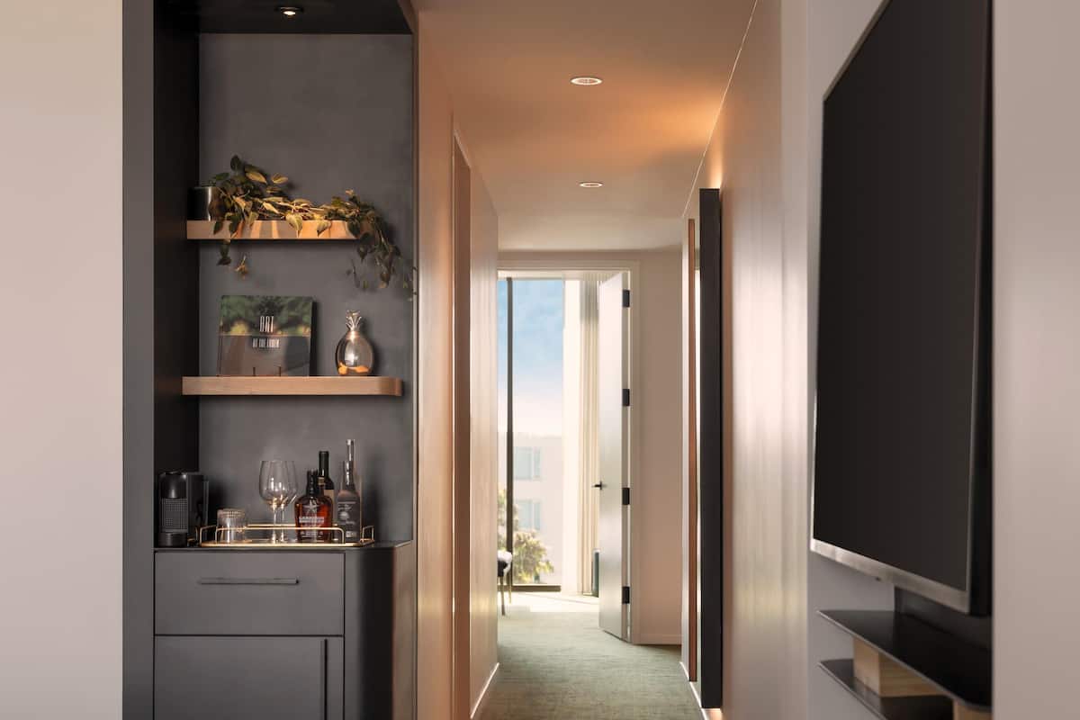 2 Schlafzimmer, hochwertige Bettwaren, Daunenbettdecken, Minibar