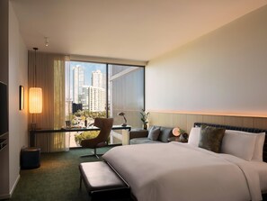 2 phòng ngủ, bộ đồ giường cao cấp, chăn bông, minibar 