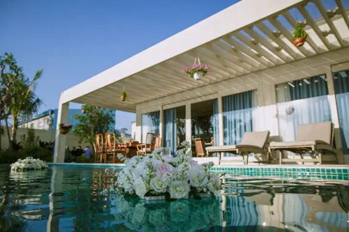 Riverside Villa with Sunset View & Pool - SSV